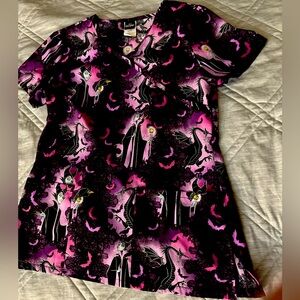 Disney Villains Maleficent Scrub Shirt Size Small